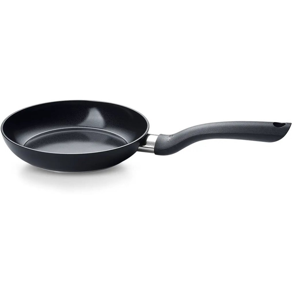 Panvica Fissler Essential 26 cm čierna