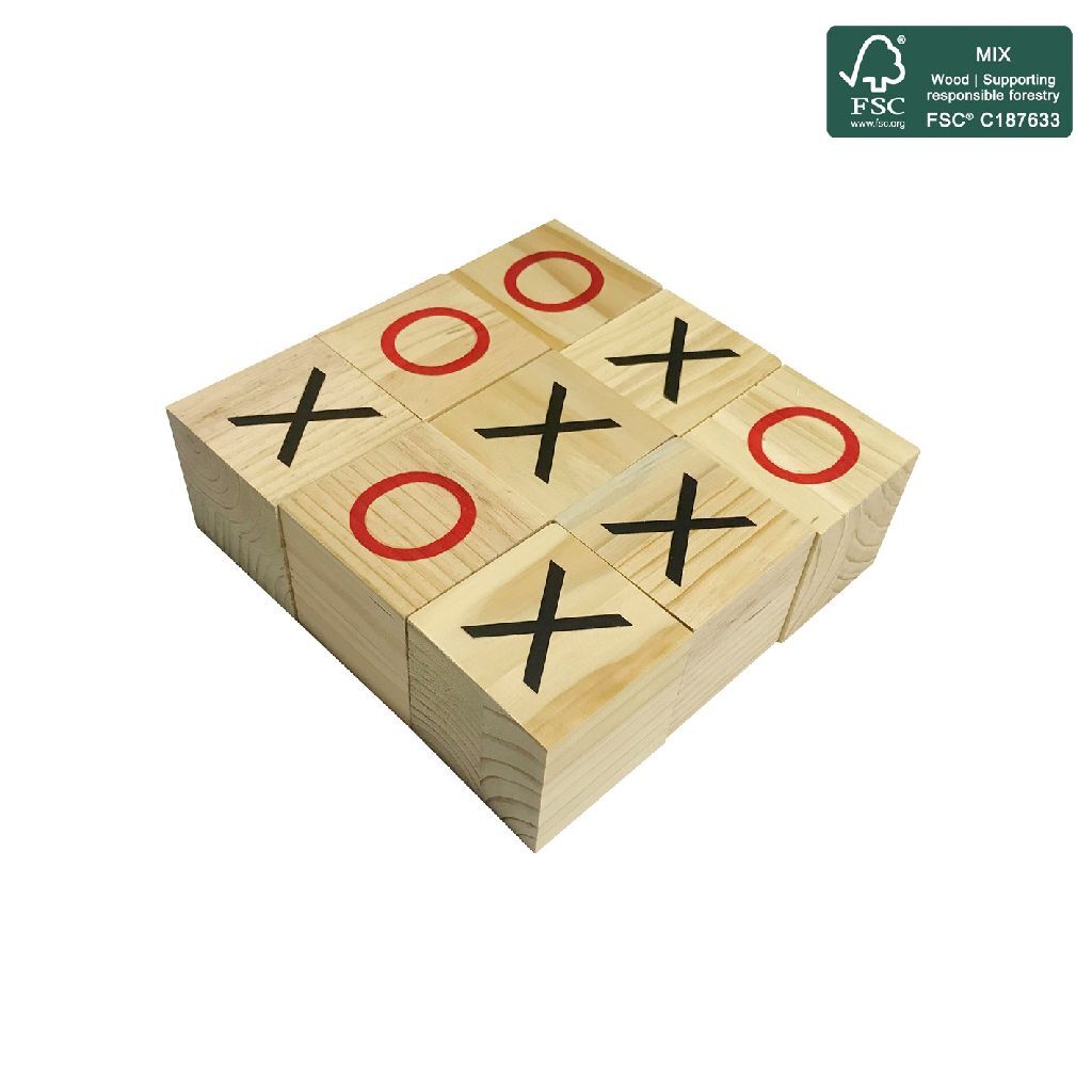 Drevené piškvorky vonku