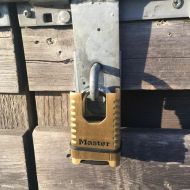 Kombinačný zámok Master Lock M1177EURD Mosadz